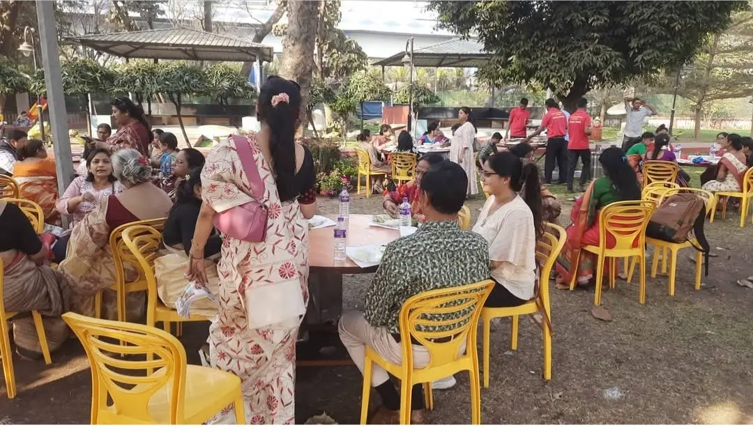 Book Fair & Picnic - Photo 2